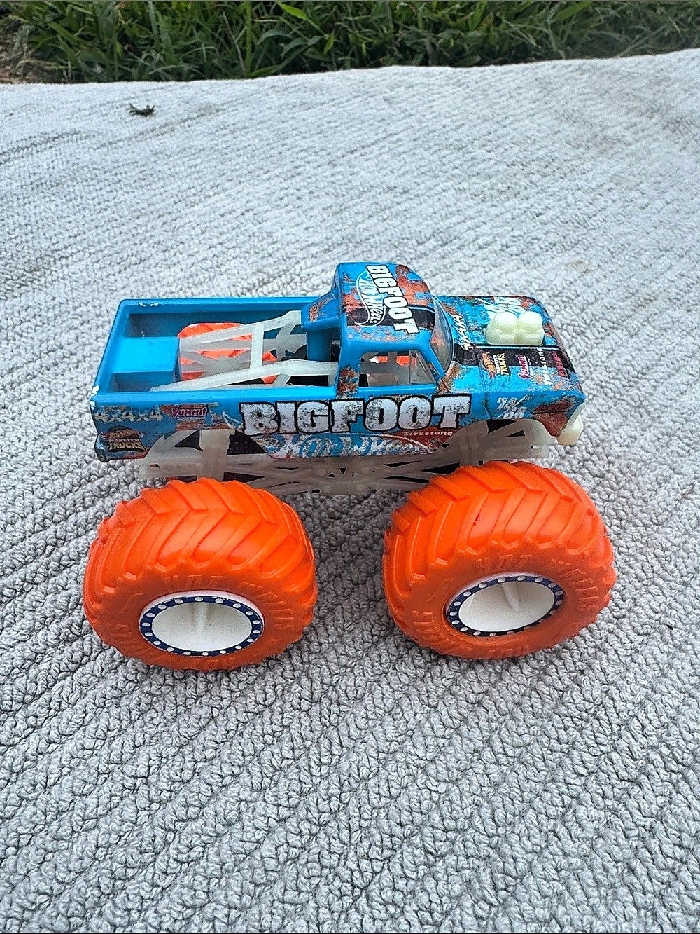 Bigfoot monster truck Blue & Orange